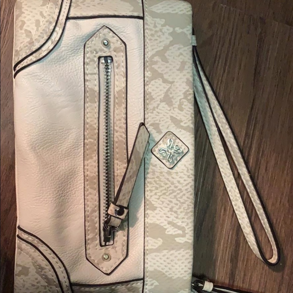 Vera Wang clutch